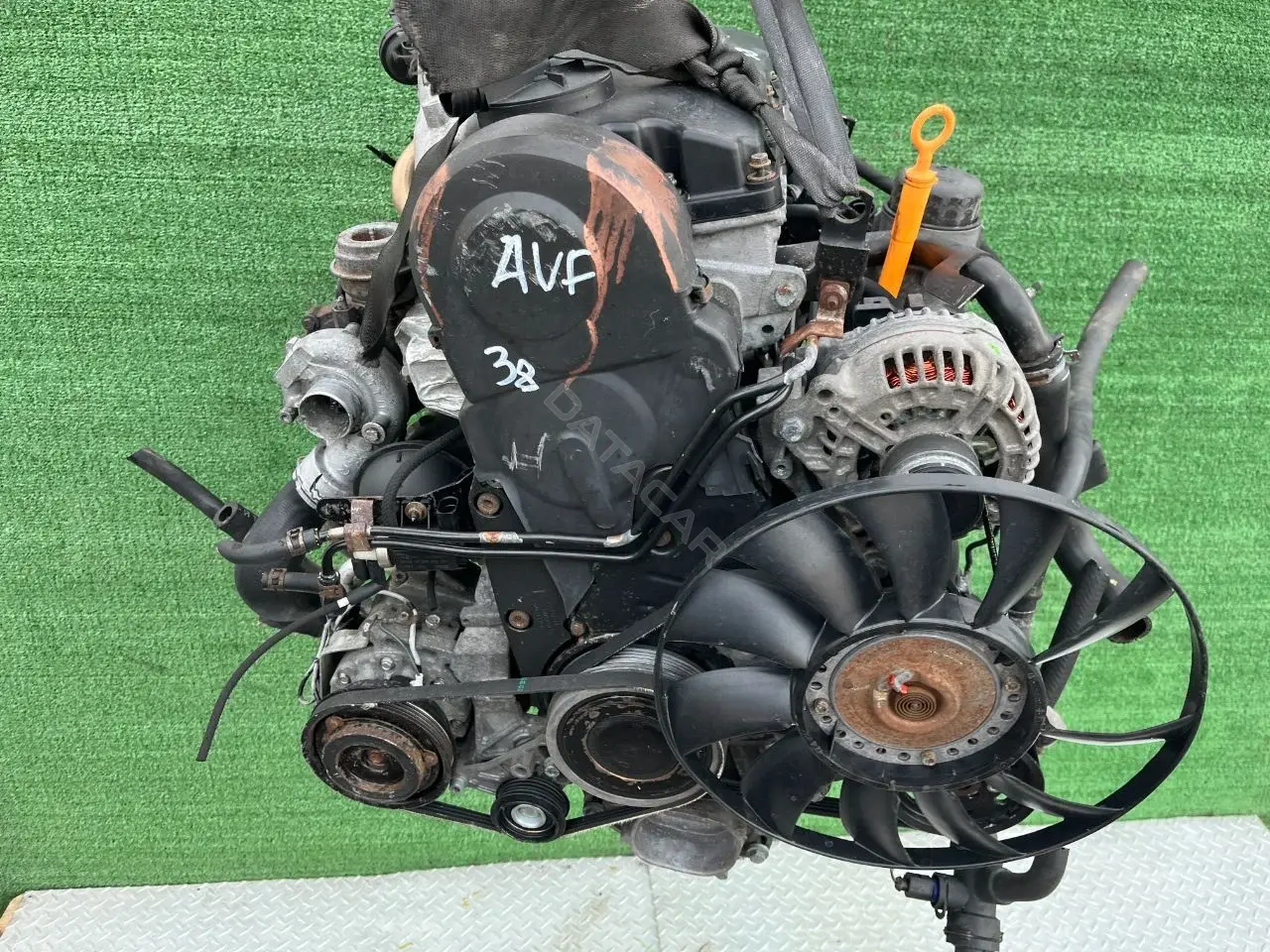 Двигатель в сборе AVF