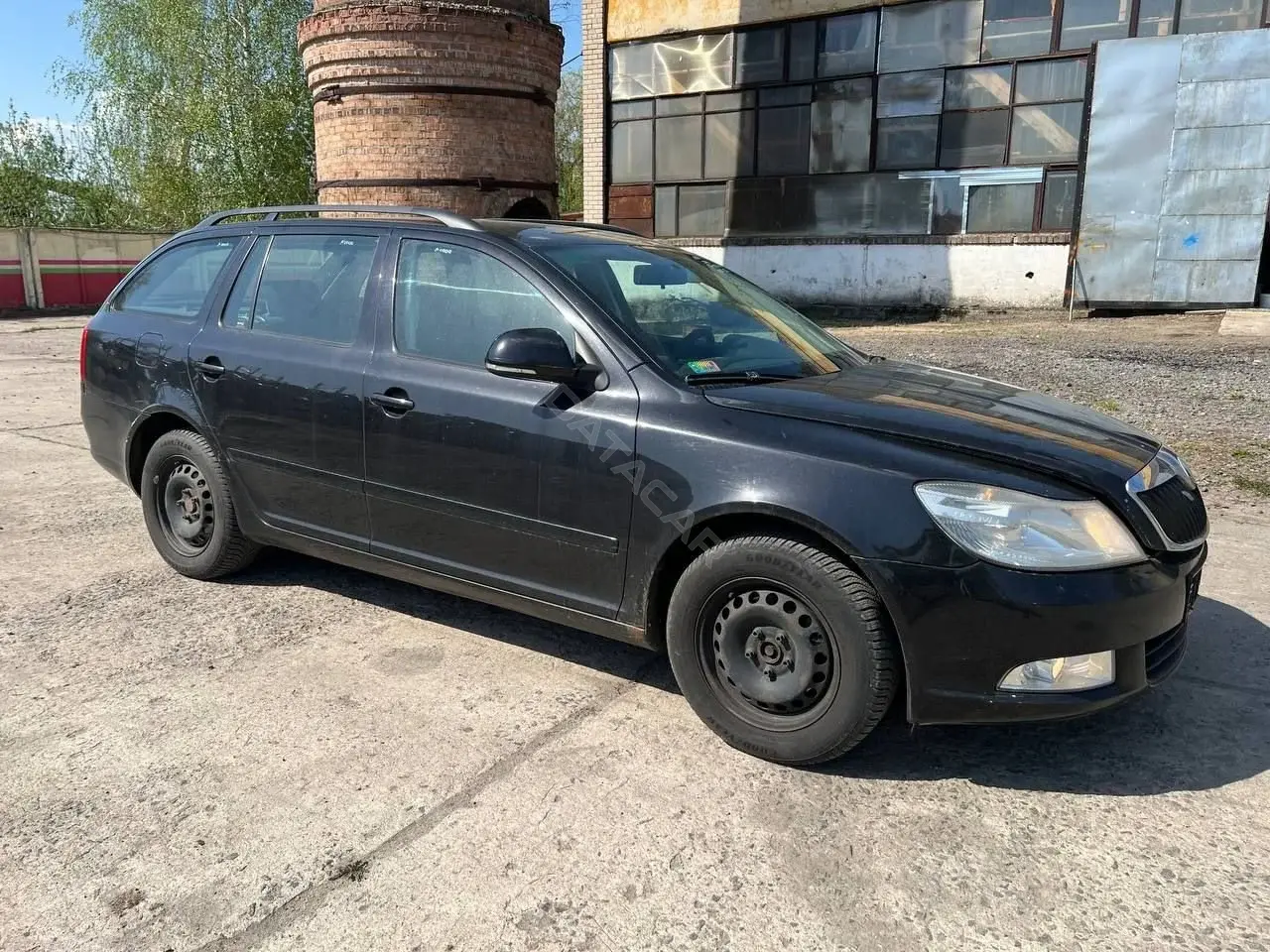 Крыло заднее правое 93209932