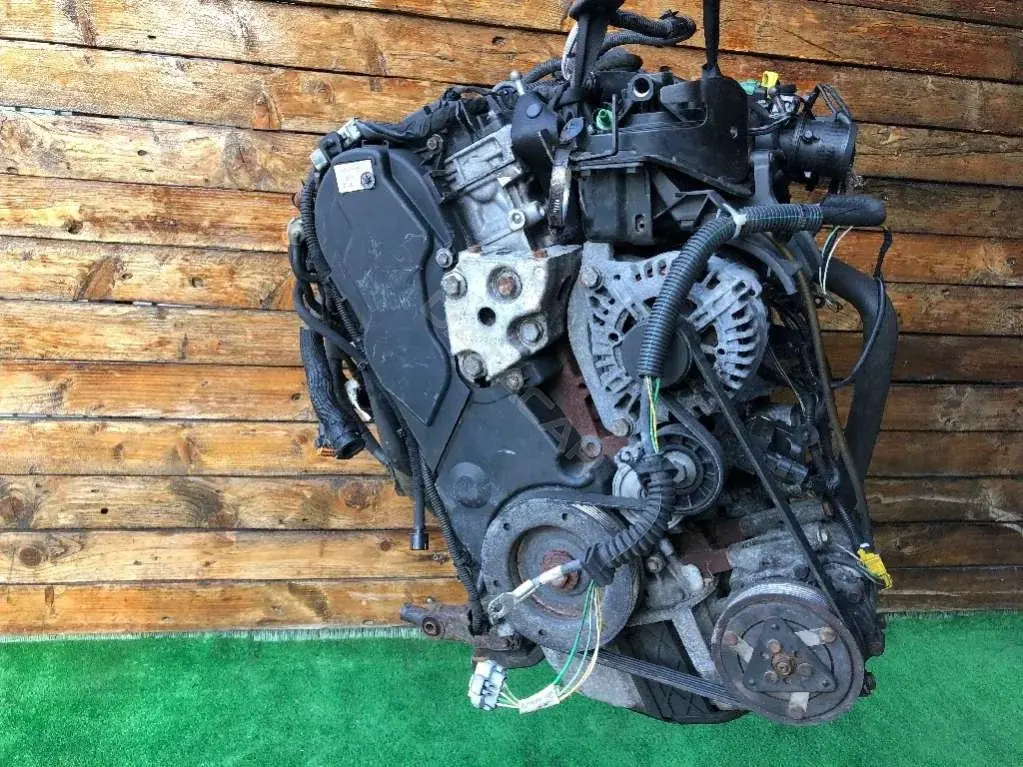 Двигатель в сборе 10DYVD, 4043595, RHR