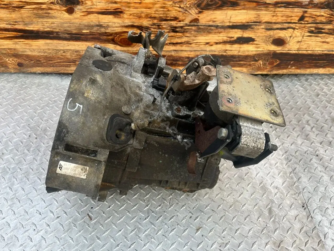 Механическая коробка передач (МКПП) 957t7f098