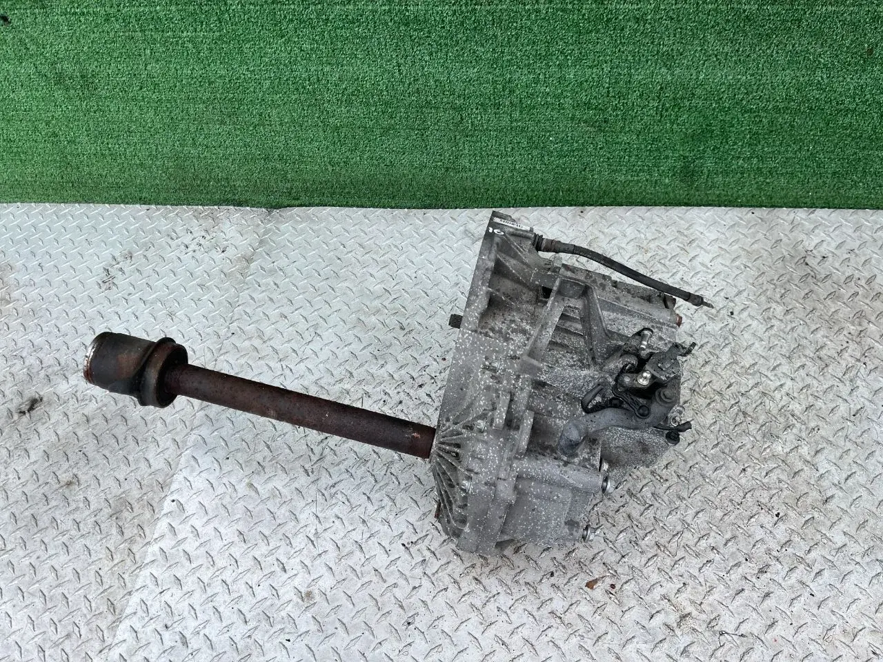 Механическая коробка передач (МКПП) A1683602000