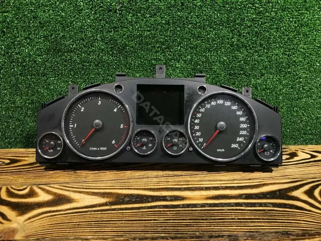 Панель приборов 7L6920881A