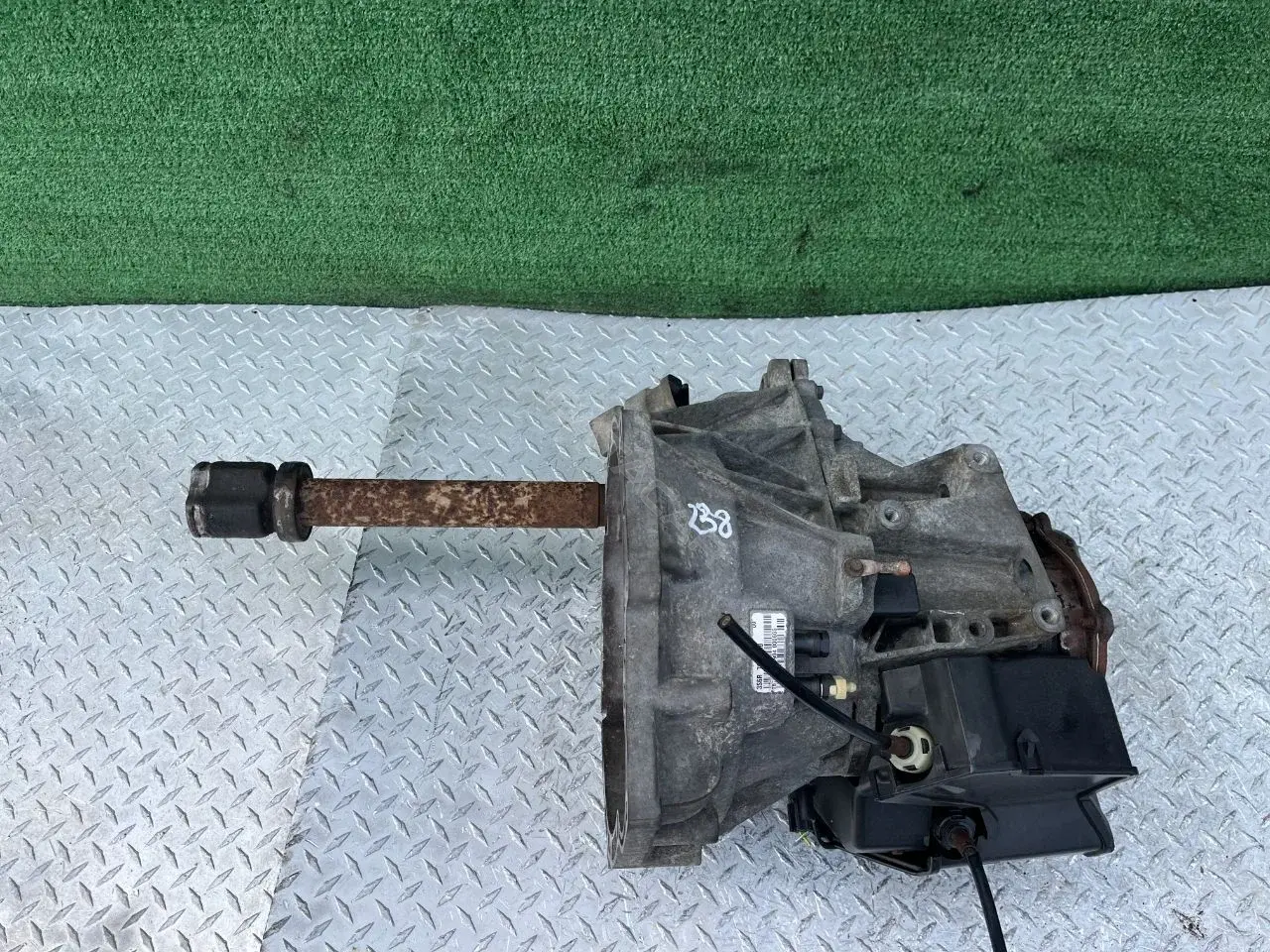 Механическая коробка передач (МКПП) 3S6R7002AB