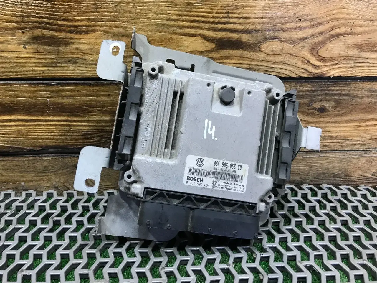 Блок управления двигателем 0261S02054, 06F906056CD