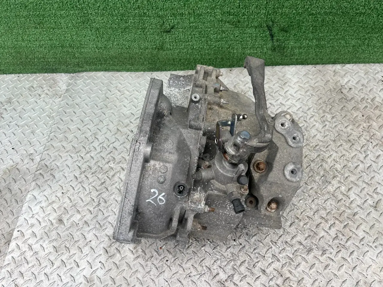 Механическая коробка передач (МКПП) F40
