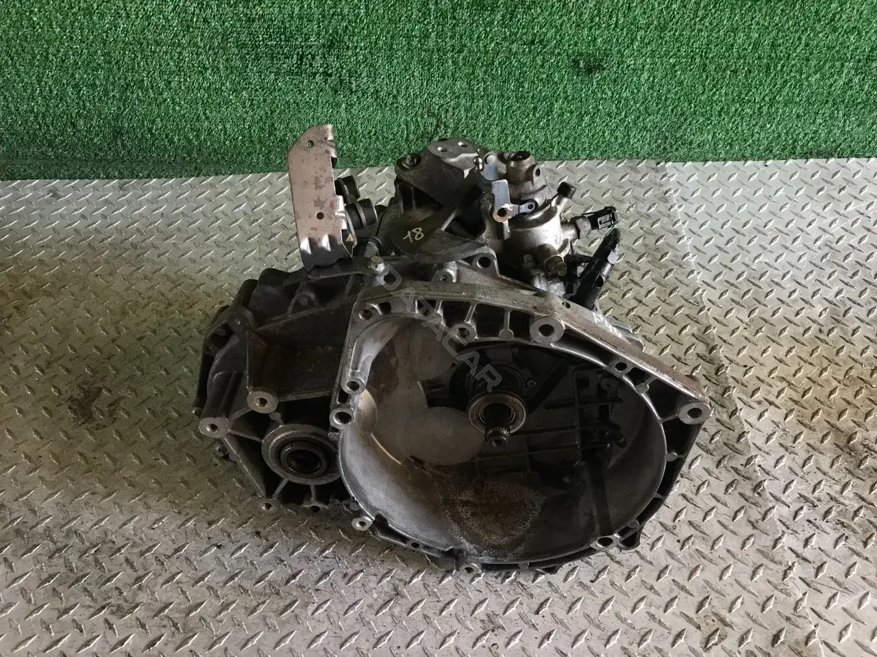Механическая коробка передач (МКПП) F40
