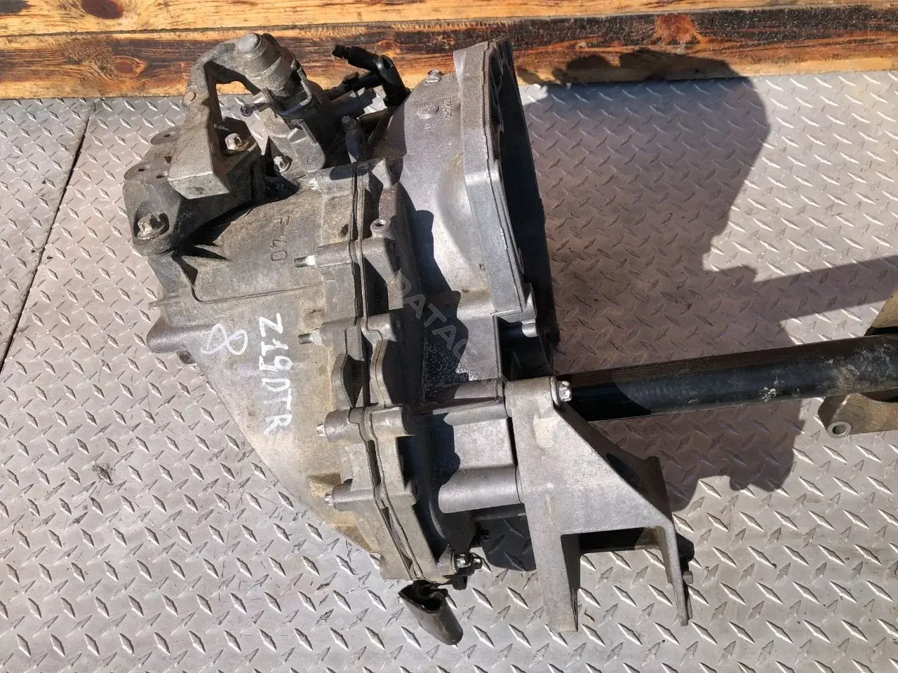 Механическая коробка передач (МКПП) F40