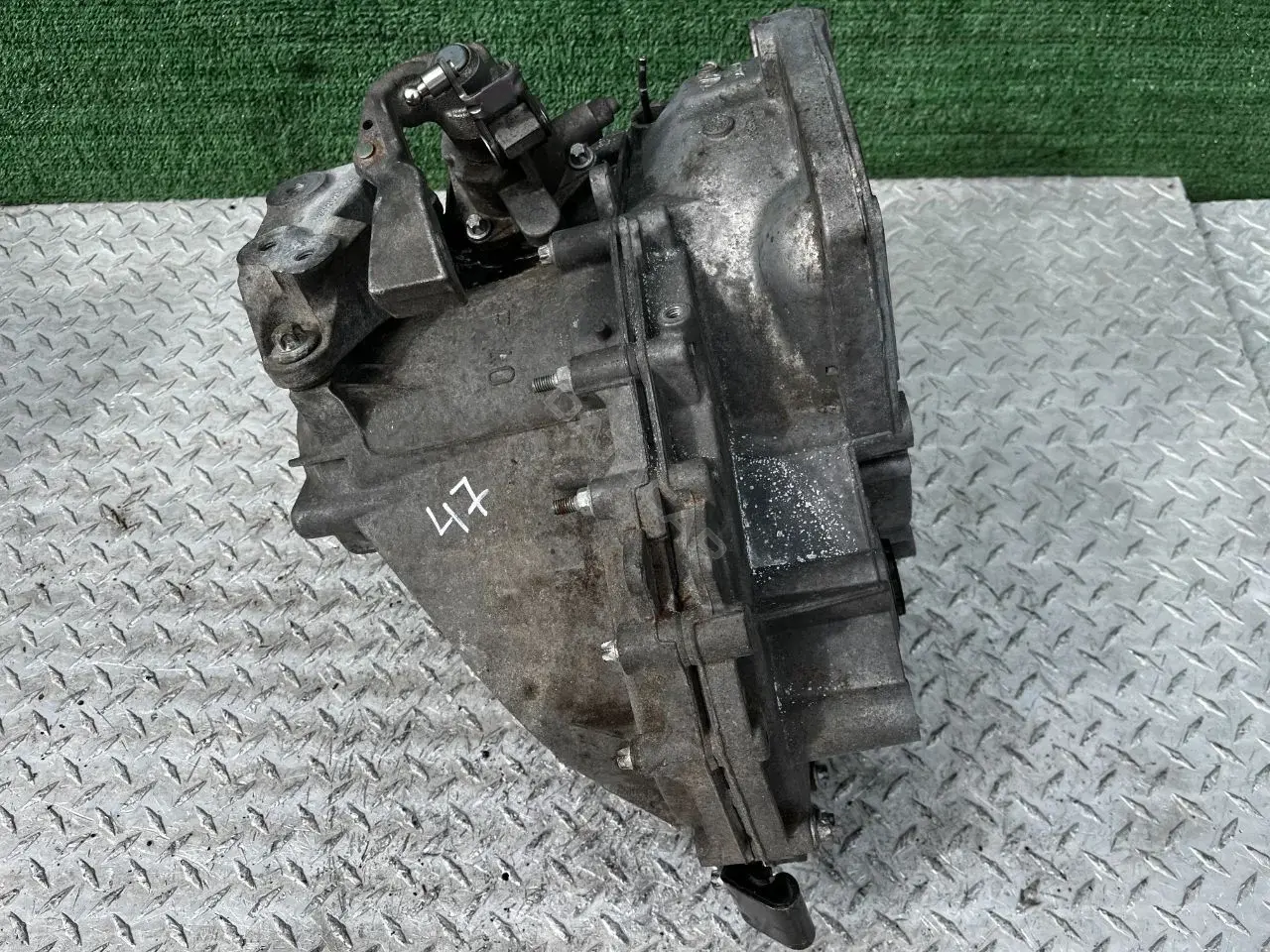 Механическая коробка передач (МКПП) F40