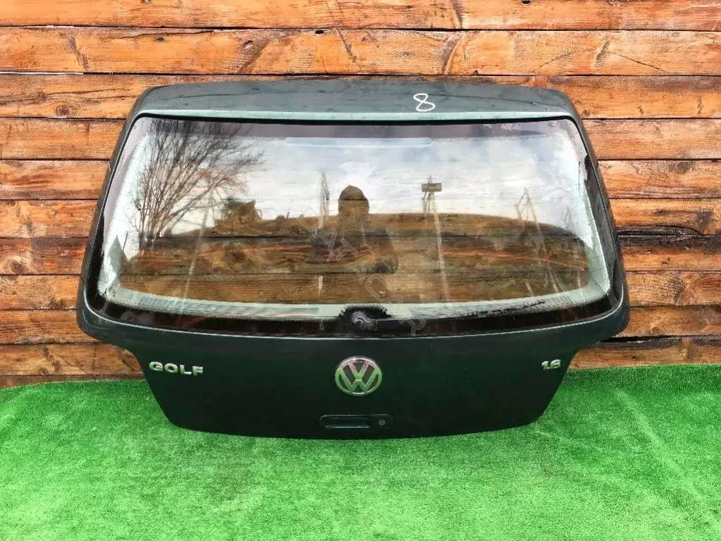 Крышка багажника 51845410