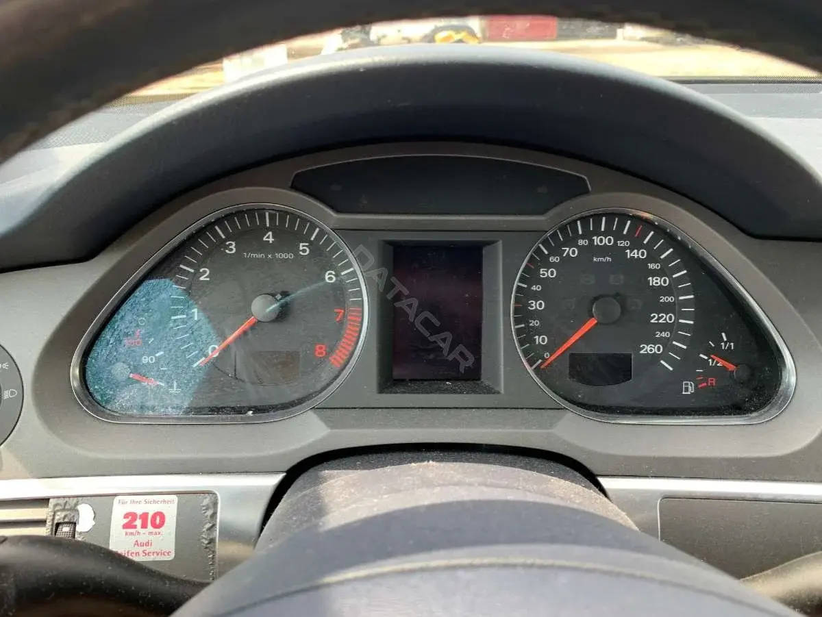 Панель приборов 80479292