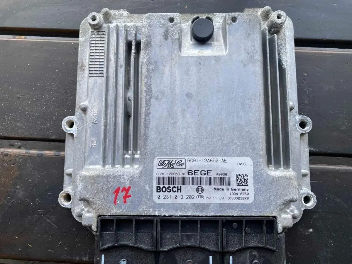 Блок управления двигателем 0281013202, 6G9112A650AE