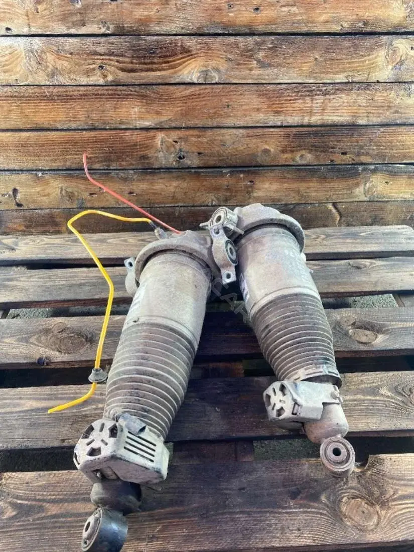 Пневмоподушка 7L6512022E