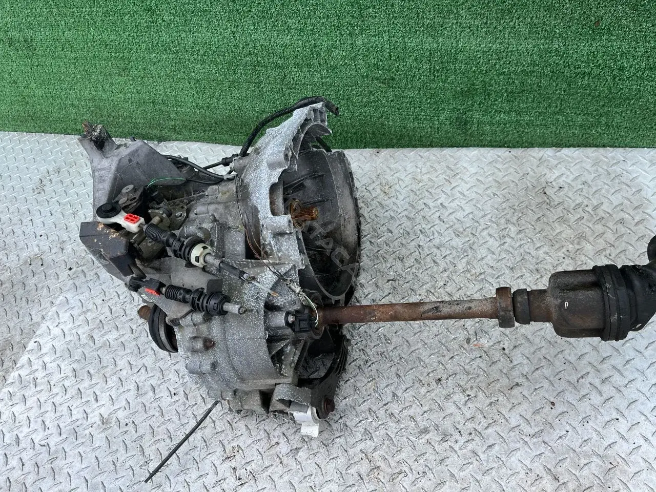 Механическая коробка передач (МКПП) 1S7R7002AC