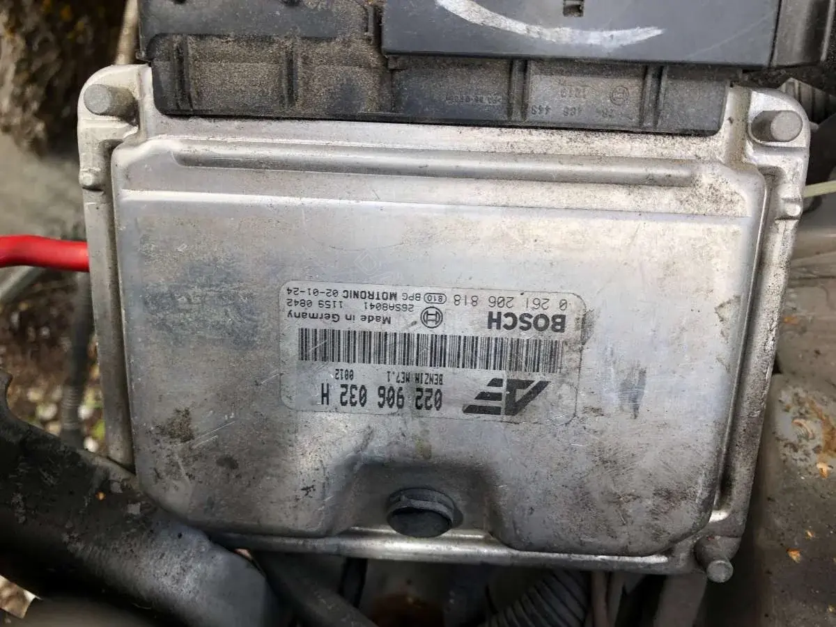 Блок управления двигателем 022906032H, 0261206818