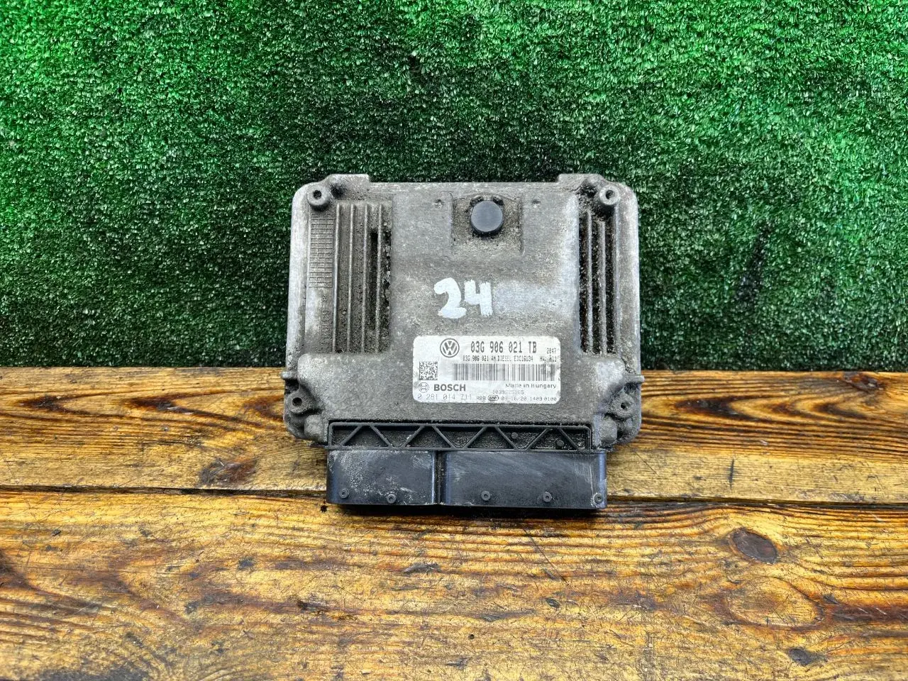 Блок управления двигателем 0281014711, 03G906021AN, 03G906021TB