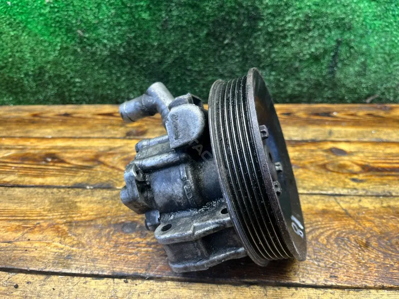 Насос гидроусилителя руля A6042380010
