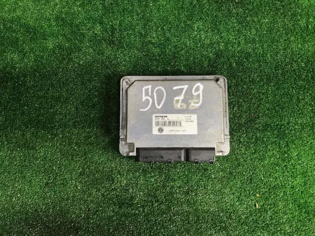 Блок управления двигателем 3B0907557