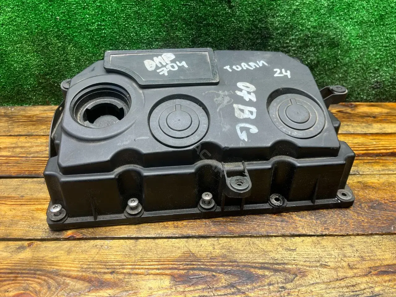 Крышка клапанная 03G103469G, 03G103475E
