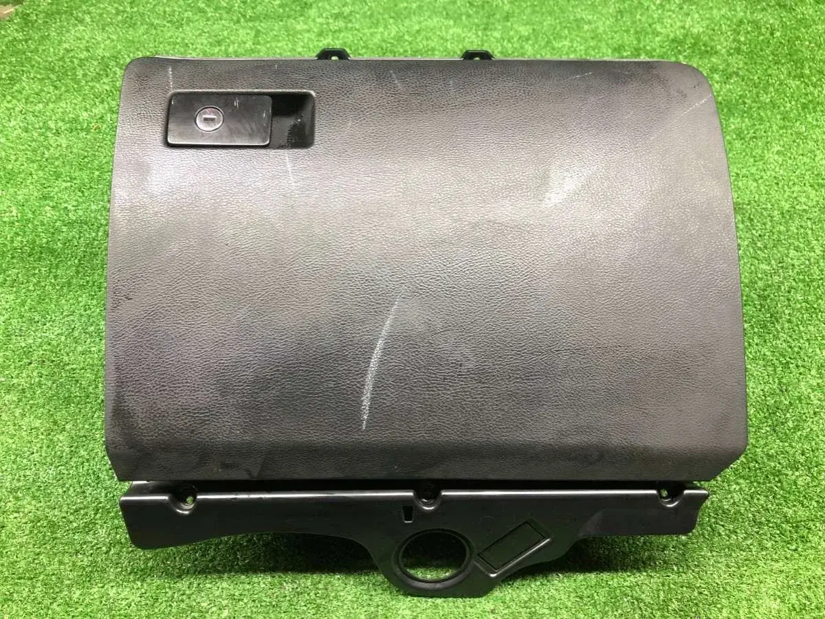 Бардачок 3C1857097AP, 3C1857114