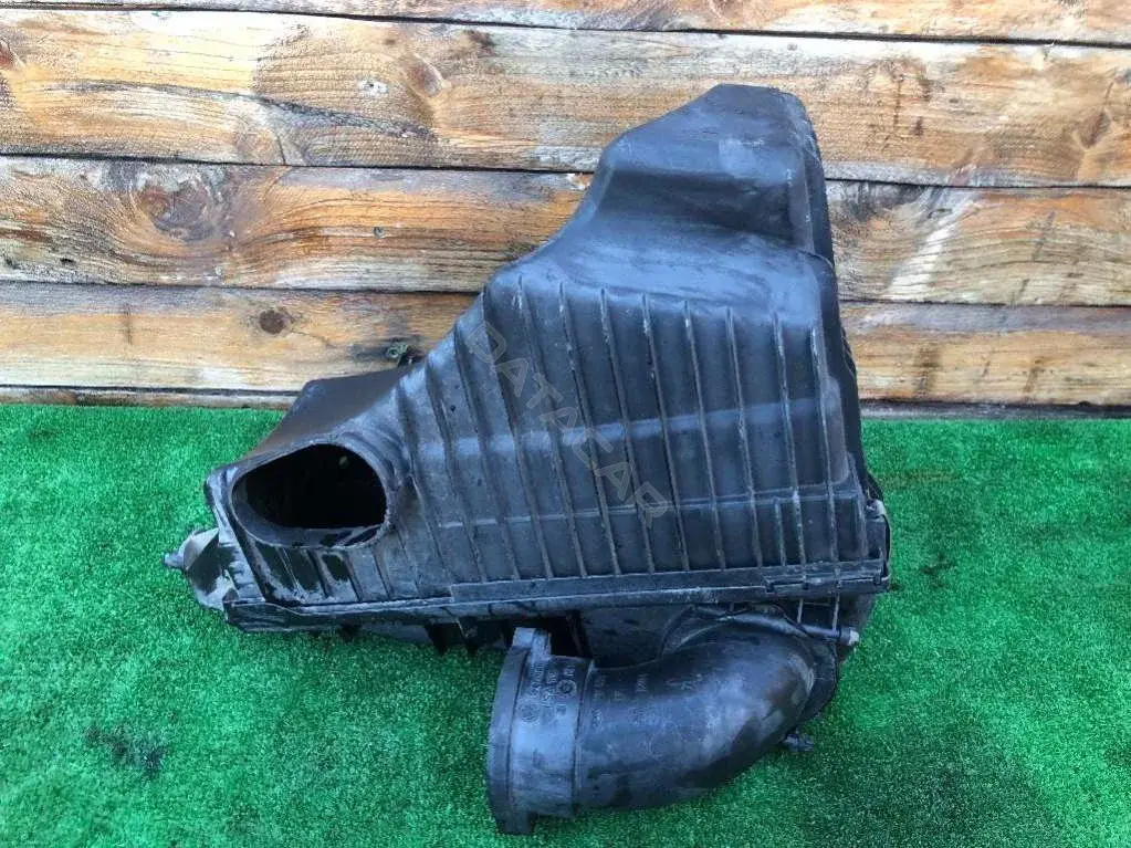 Корпус воздушного фильтра 7L129607, 7L129620