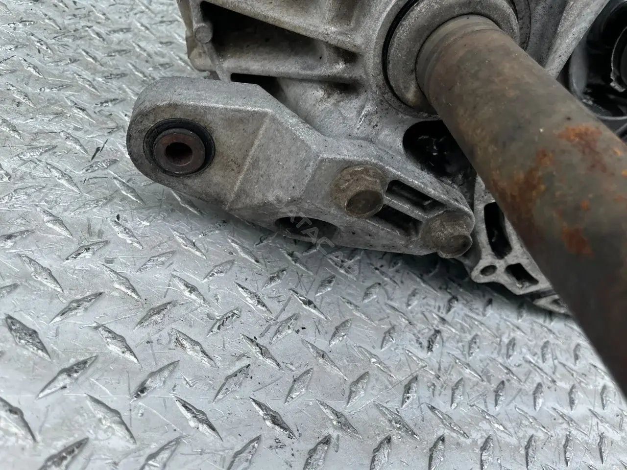 Кронштейн КПП CC3139010