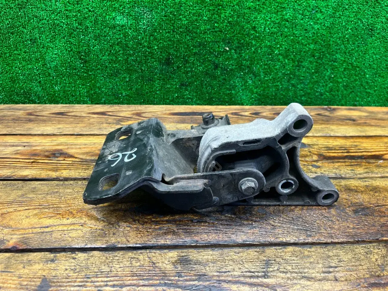 Подушка КПП 620955G, XS516B043AA