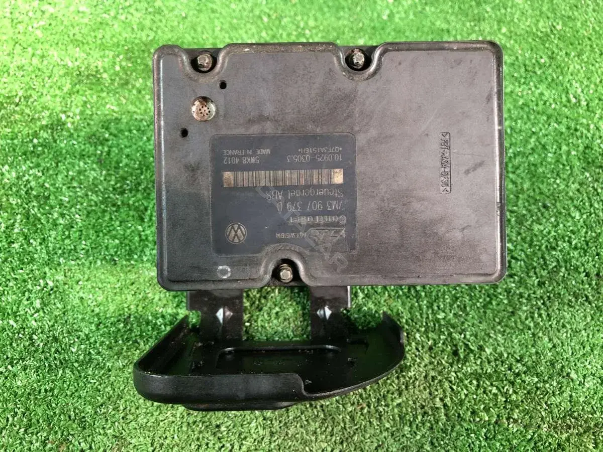 Блок управления АБС 10020403654, 10092503053, 3M212L580BA