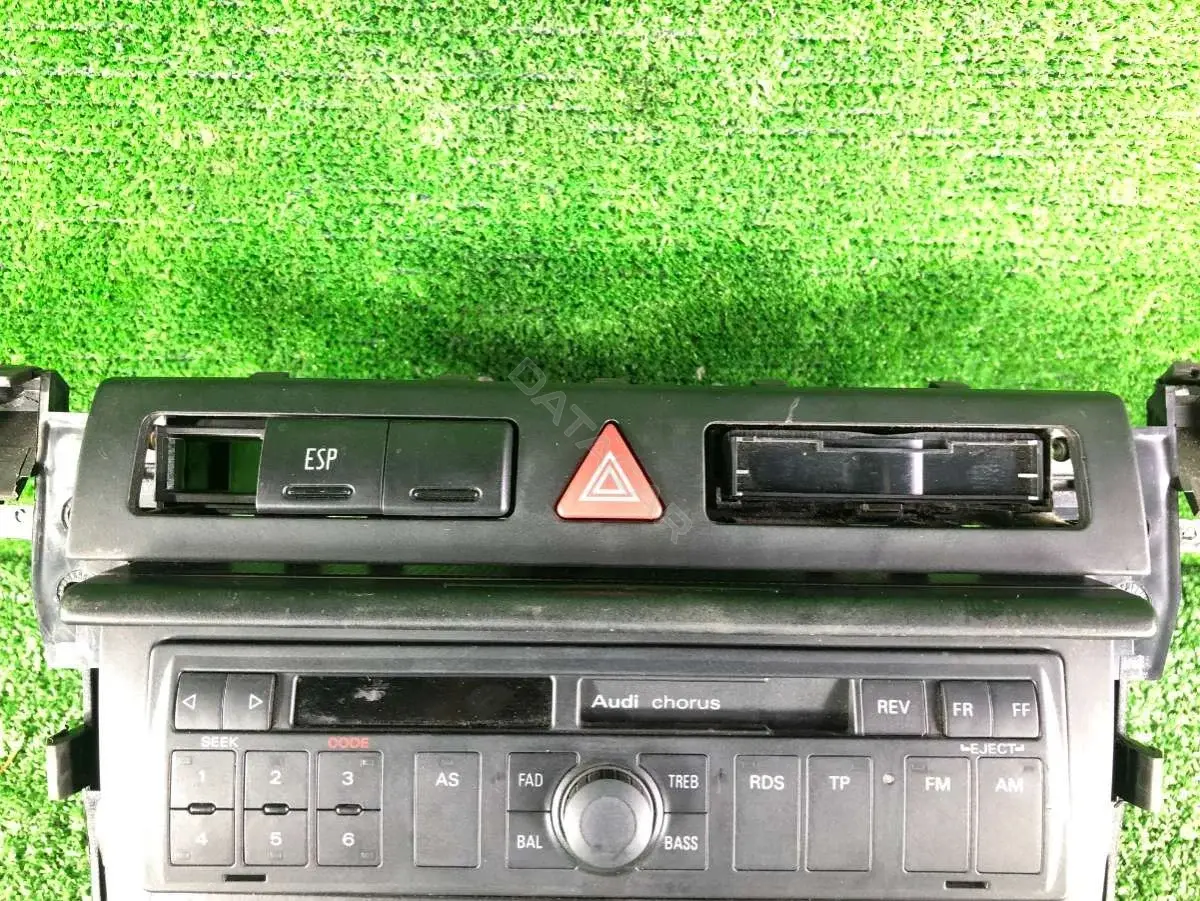 Кнопка аварийки 63662676