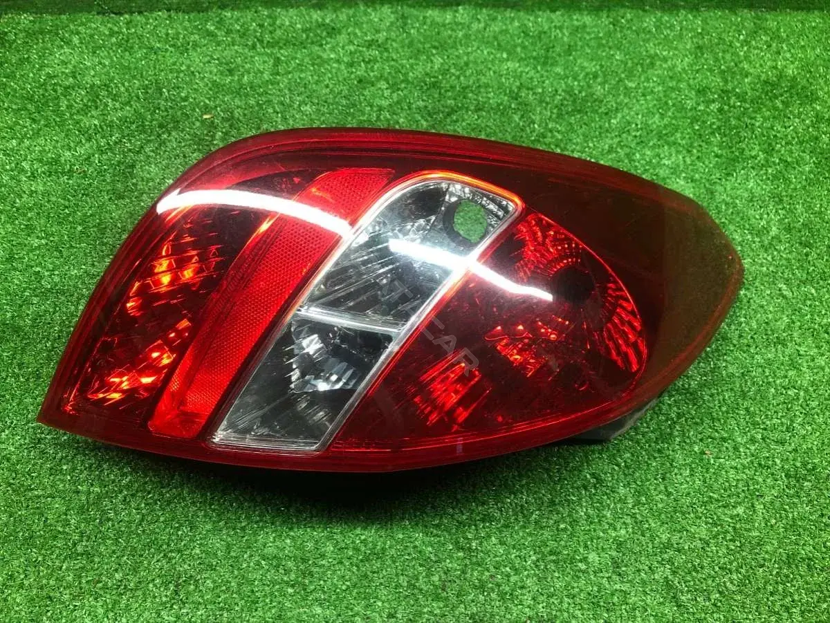 Задние фонари 924011J000