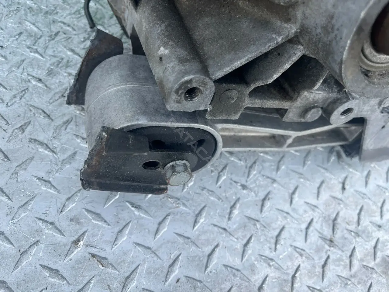 Подушка КПП 7M0399201CA