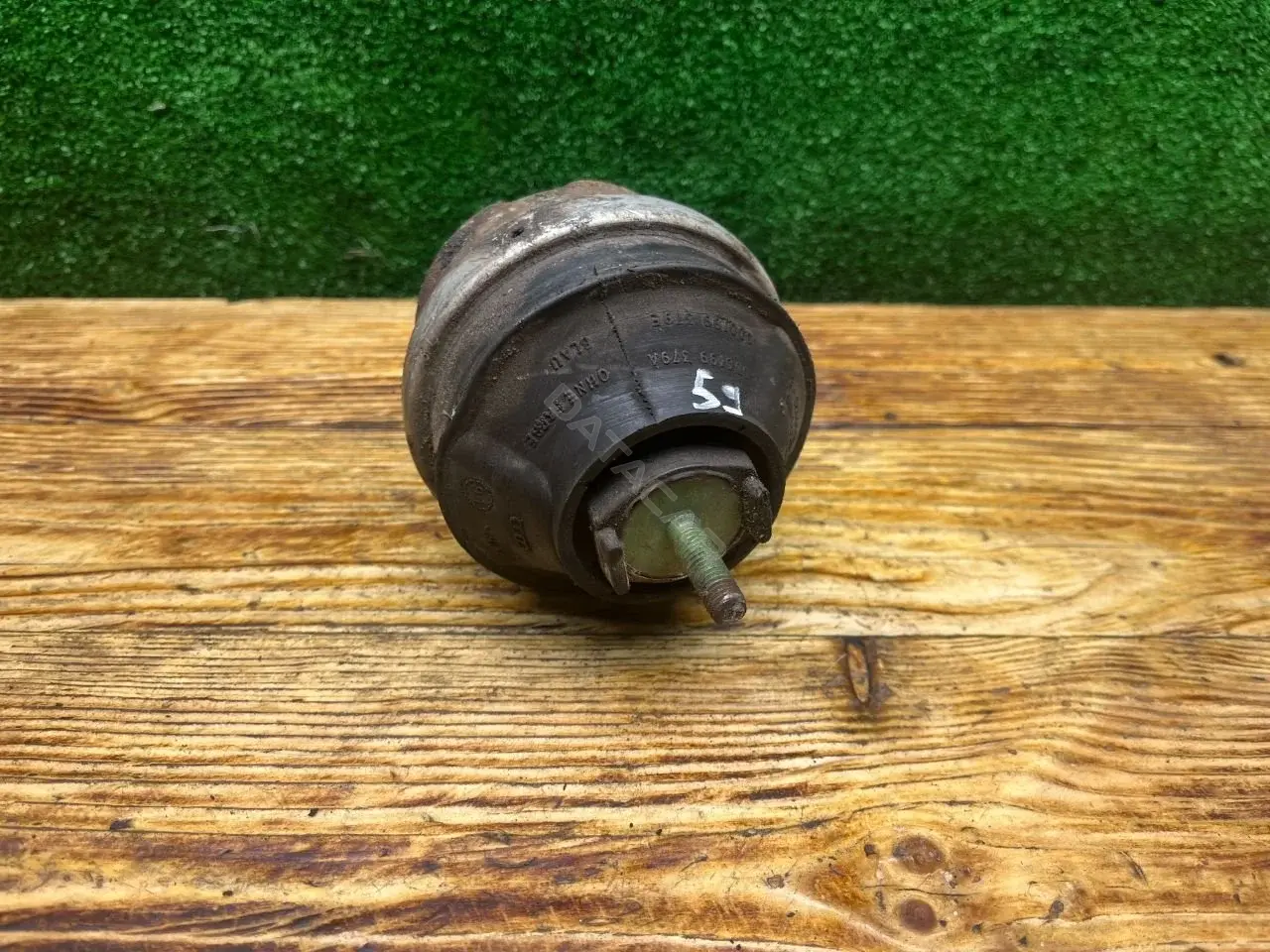 Подушка двигателя (Опора) 8D0199379E