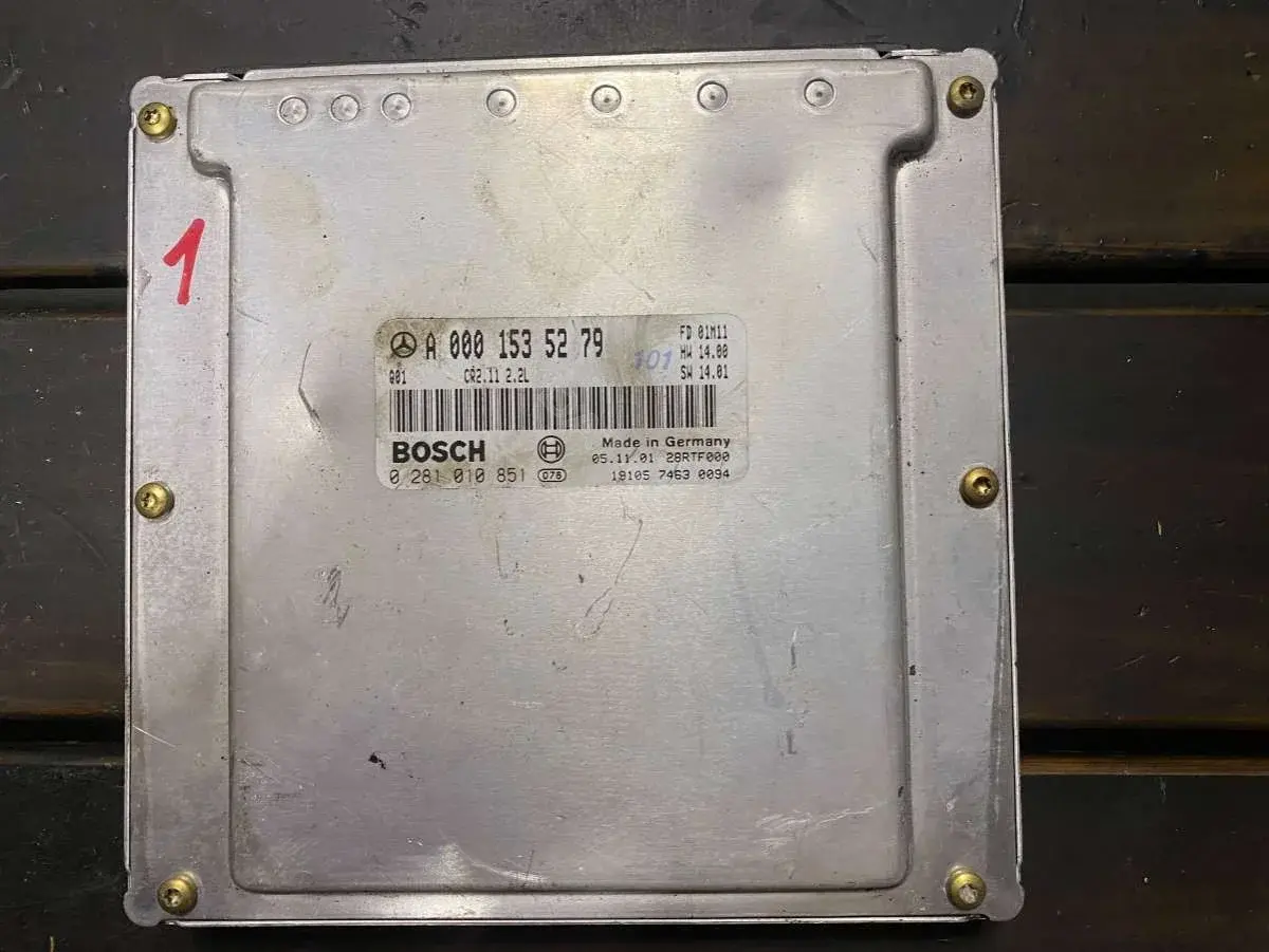 Блок управления двигателем 0281010851, A0001535279