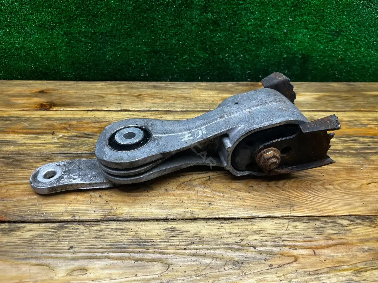 Подушка КПП 7M3399201G, YM216A026FB