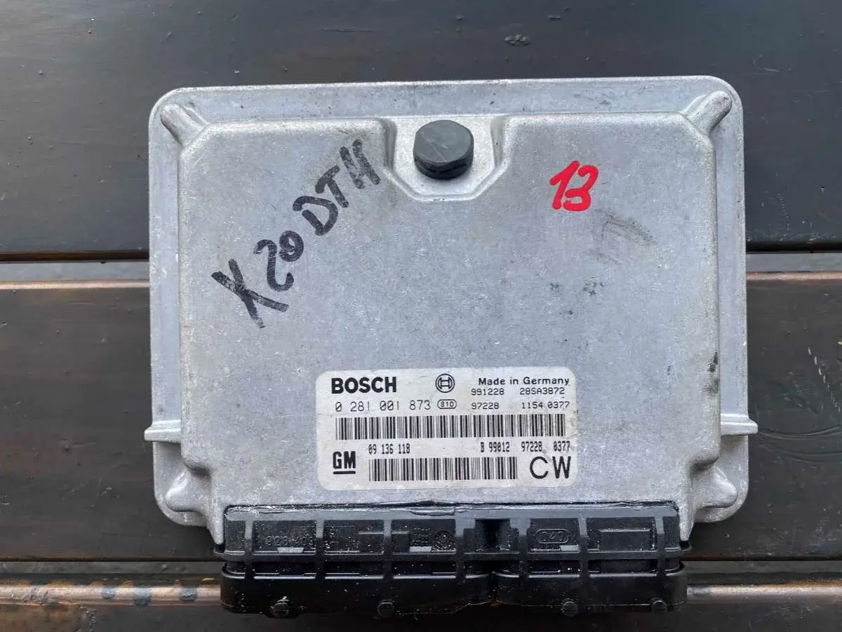 Блок управления двигателем 0281001873, 09136118