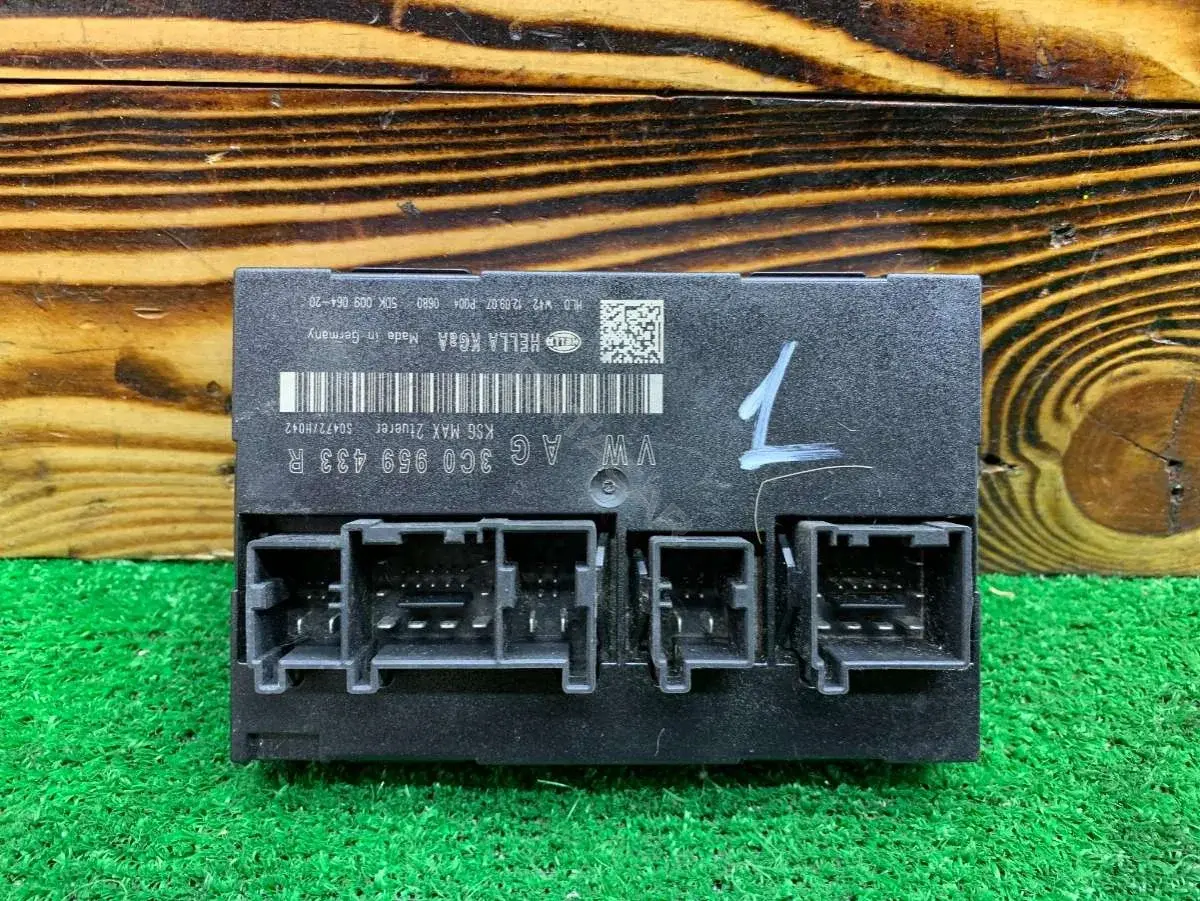 Блок комфорта 3C0959433R