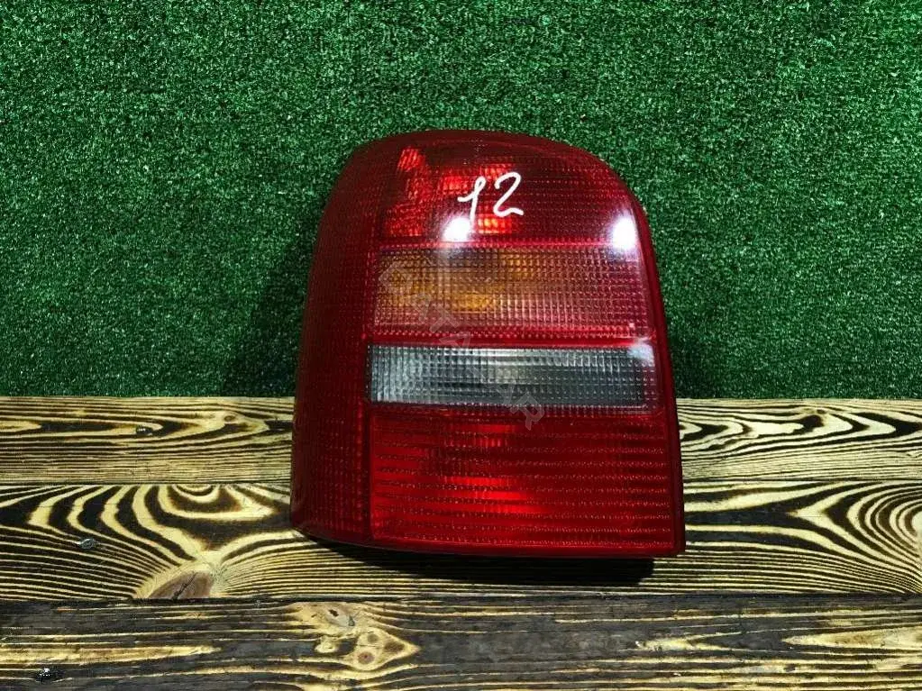 Задние фонари 8D9945095A