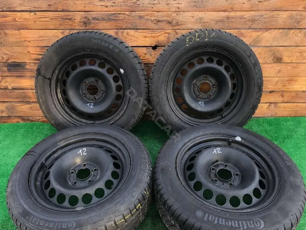 Колесные диски 8K0601027A