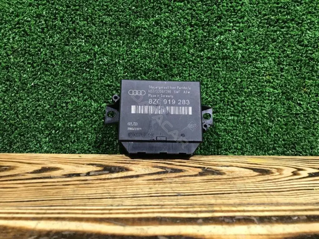 Блок управления парктрониками 8Z0919283