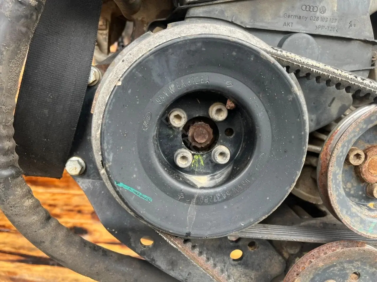 Шкив коленвала 95VW6A312BA