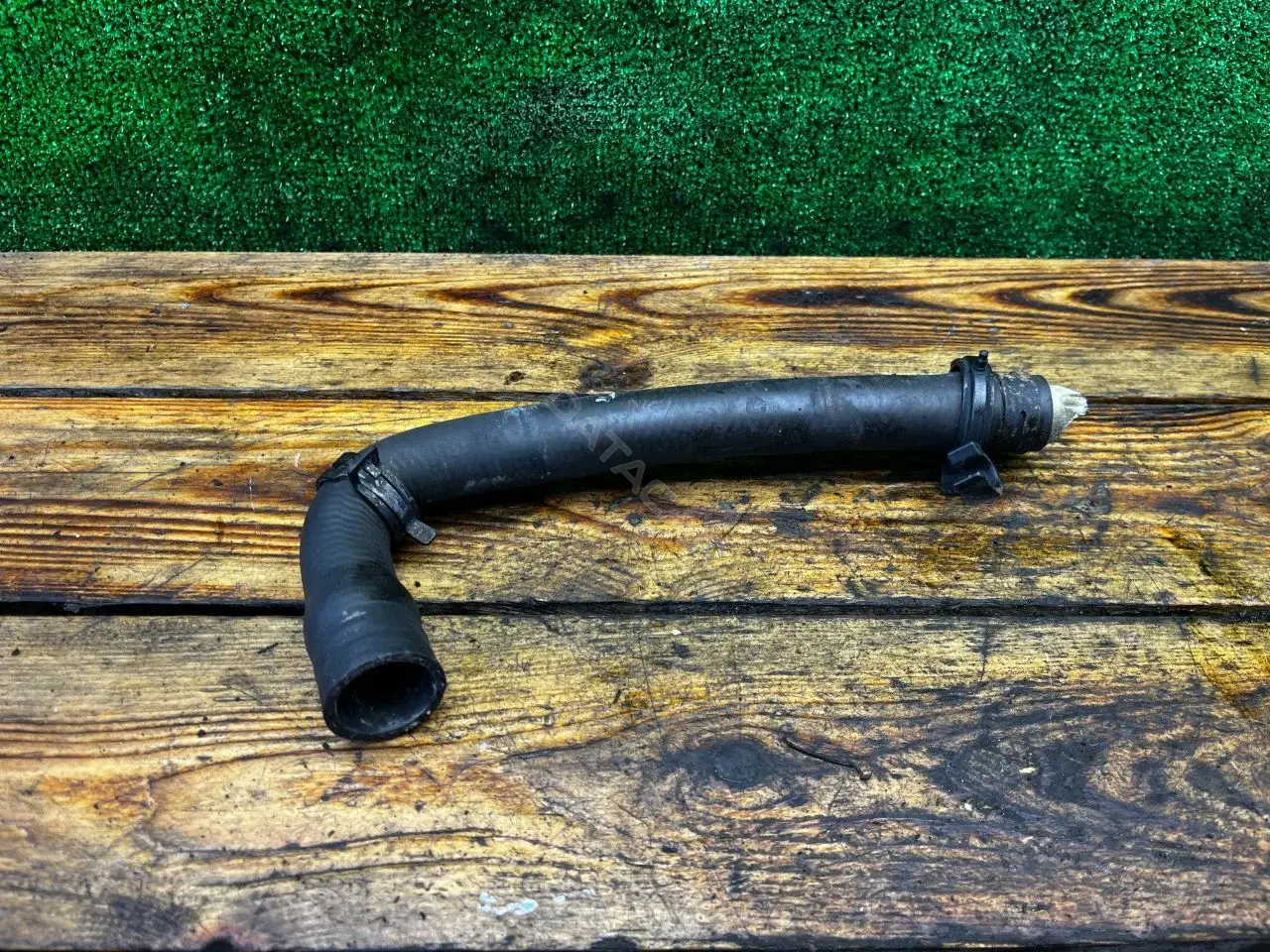 Патрубки системы охлаждения 7M0819362L, 95VW18C266DA