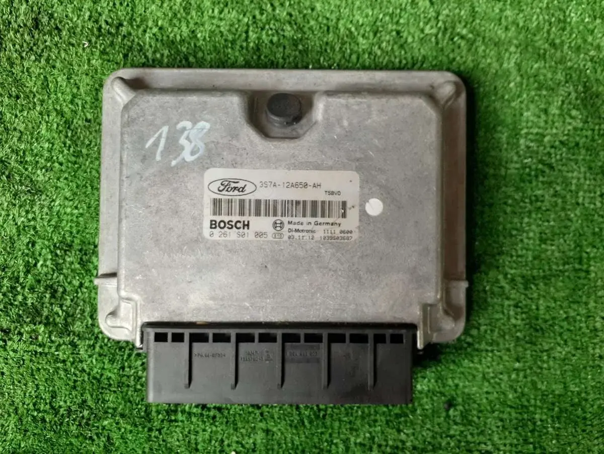 Блок управления двигателем 0261S01005, 3S7A-12A650-AH
