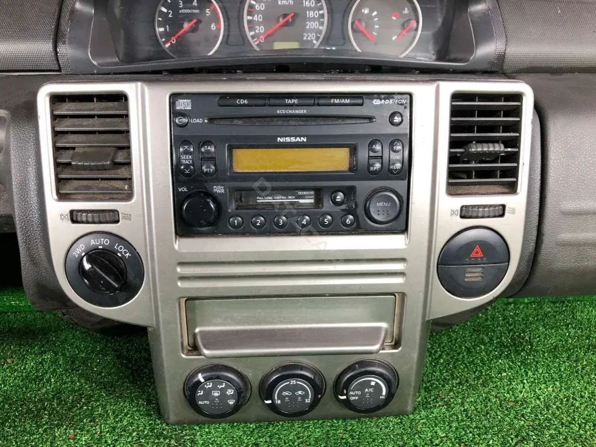 Блок управления климат-контролем 27500EQ410