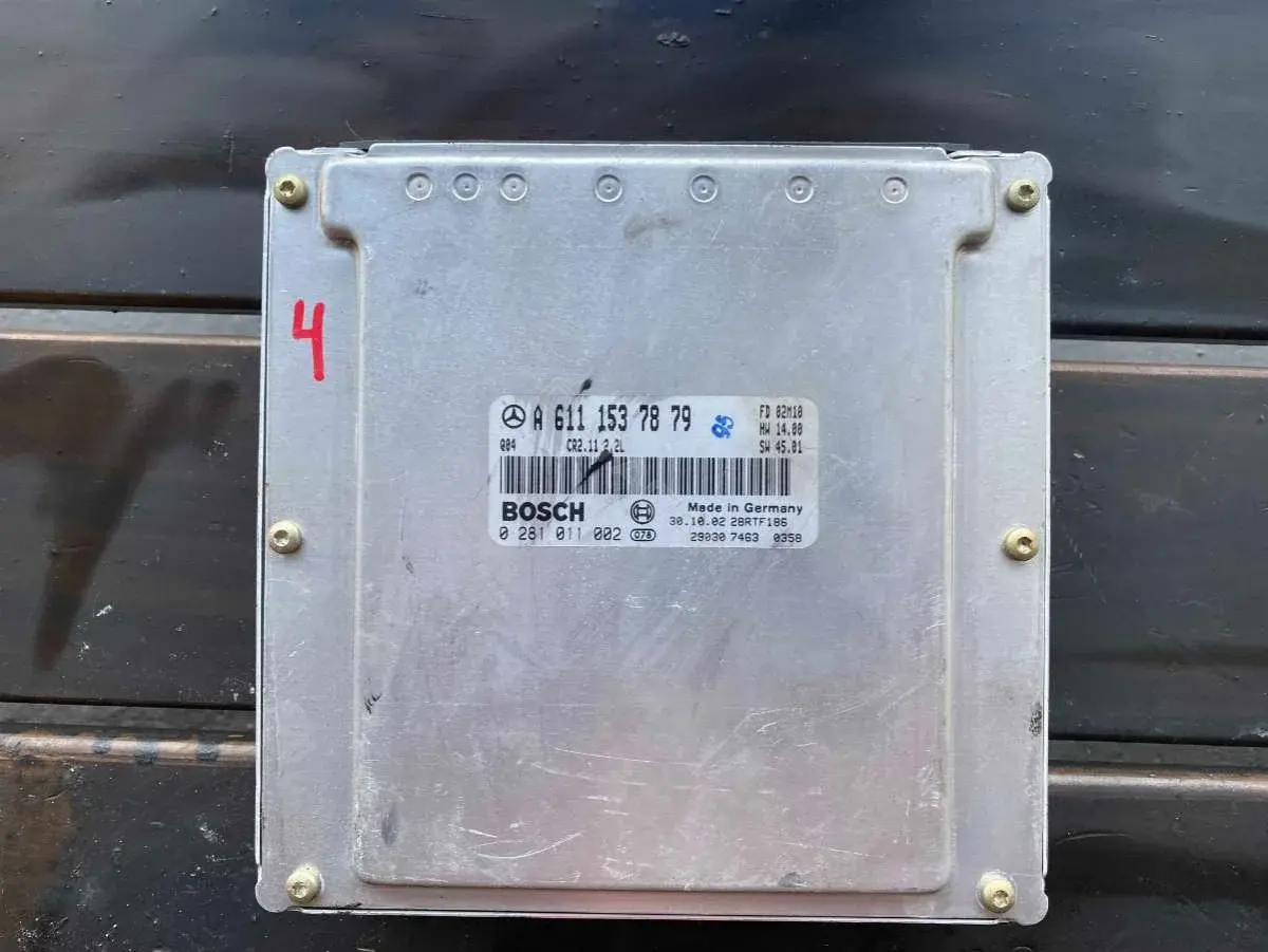 Блок управления двигателем 0281011002, A6111537879