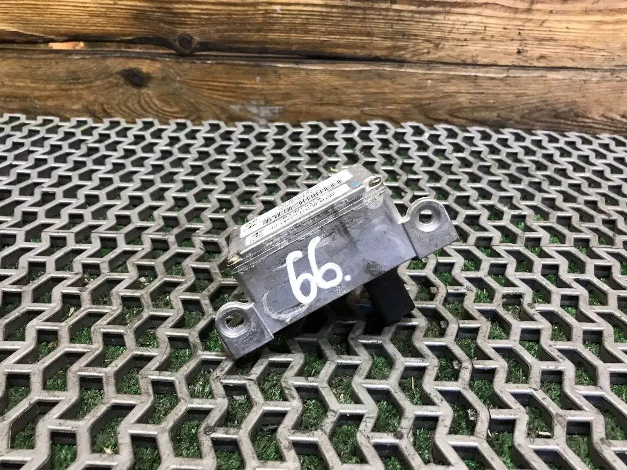 Датчик ускорения 7E0907655A, 7M3907637B