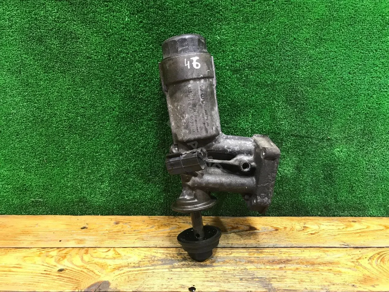 Корпус масляного фильтра 038115389, 038115466