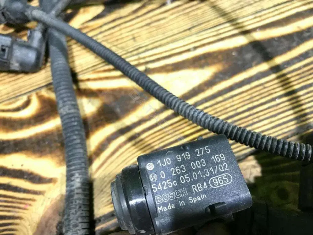 Датчик парктроника 1J0919275