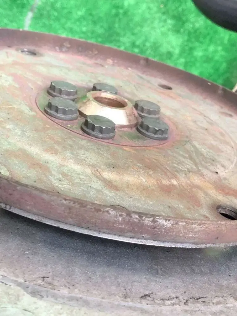 Маховик 60084046