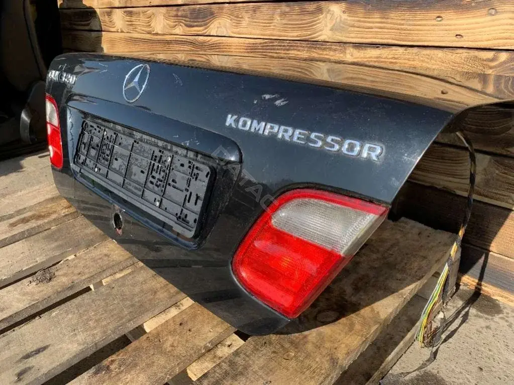 Задние фонари 37331558