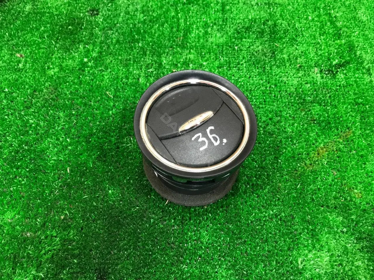 Дефлектор обдува салона 6M21U018B09