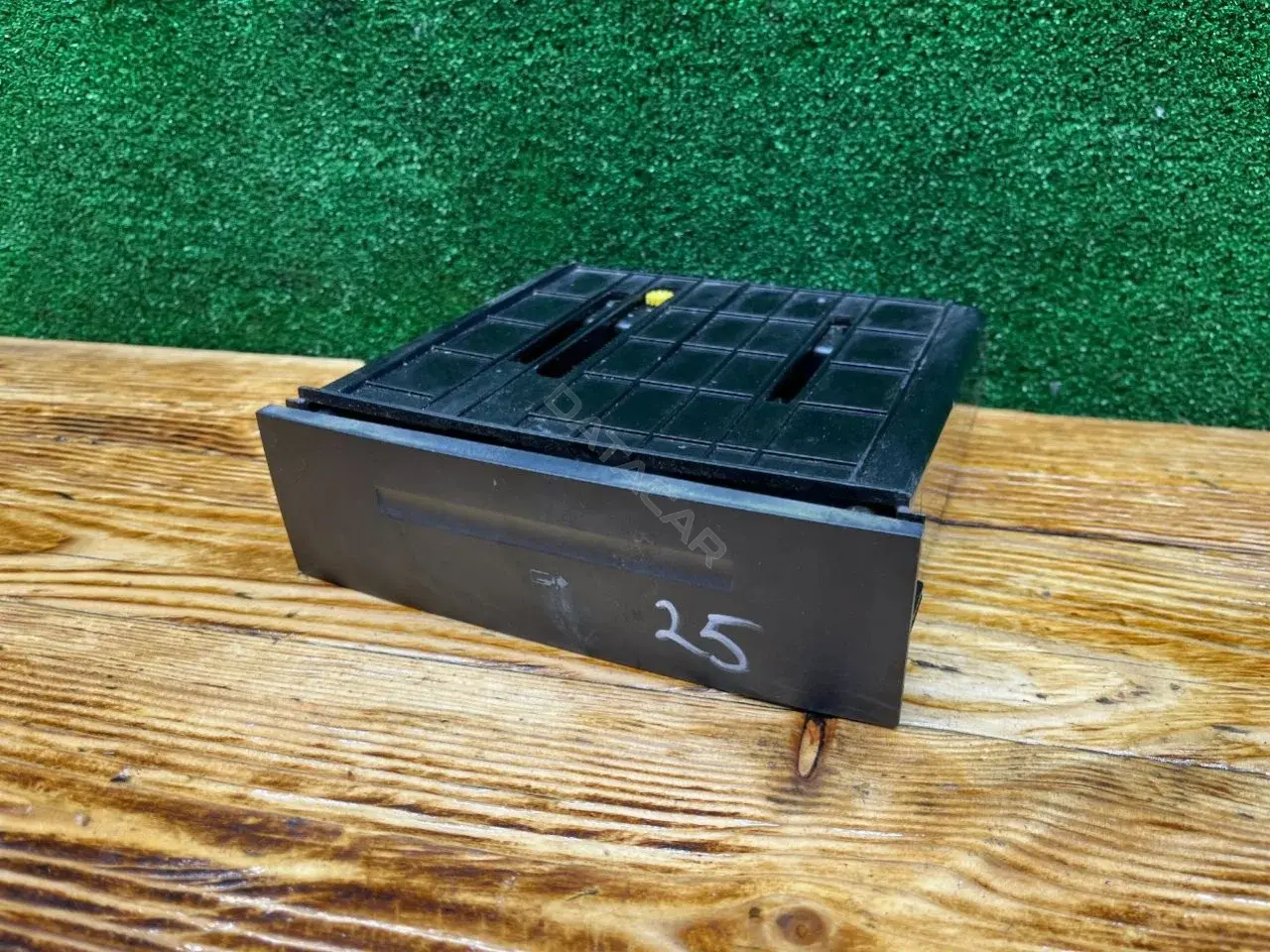 Бардачок 6Y0858332